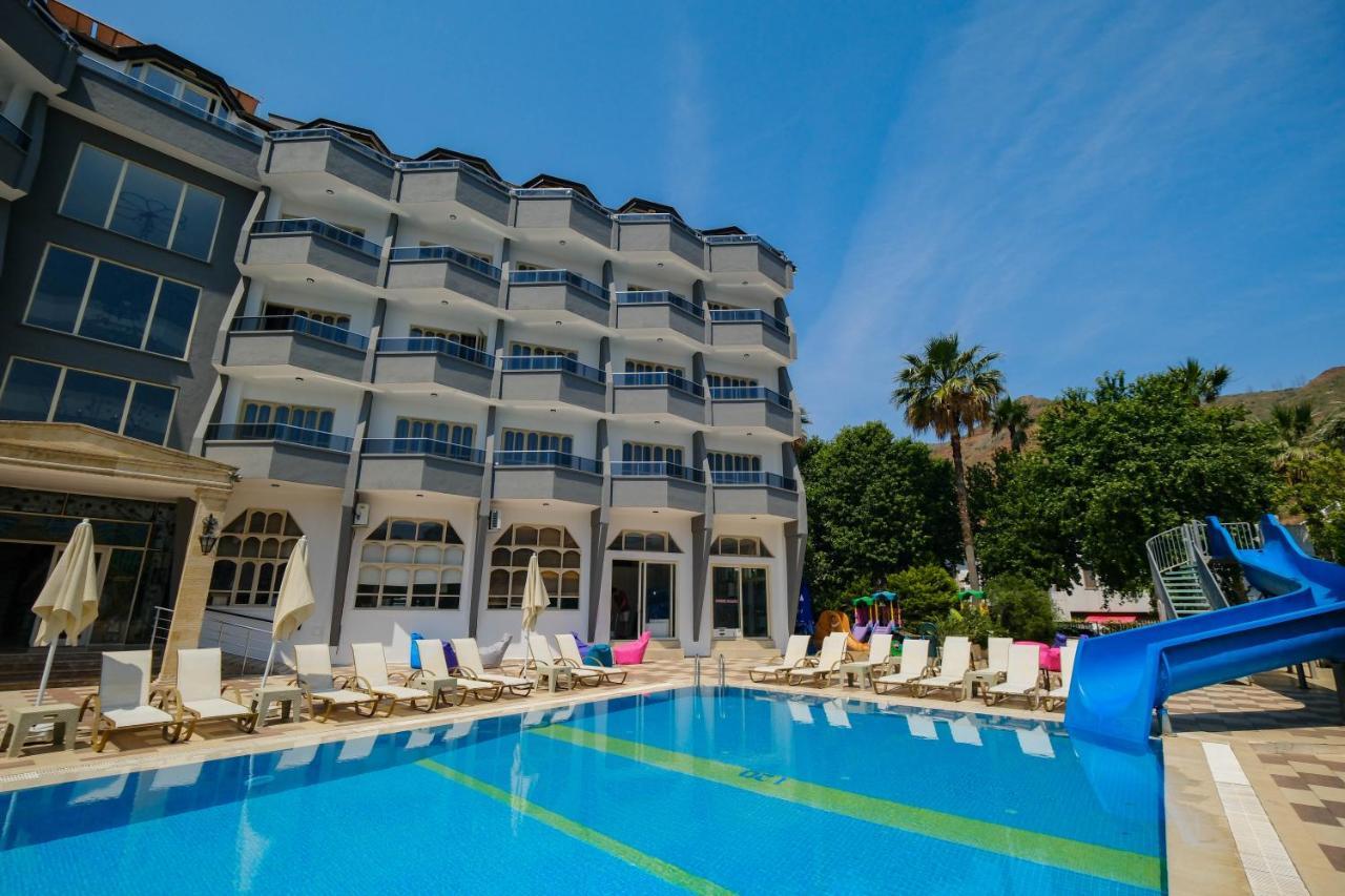 Hotel Club Selen İçmeler Esterno foto