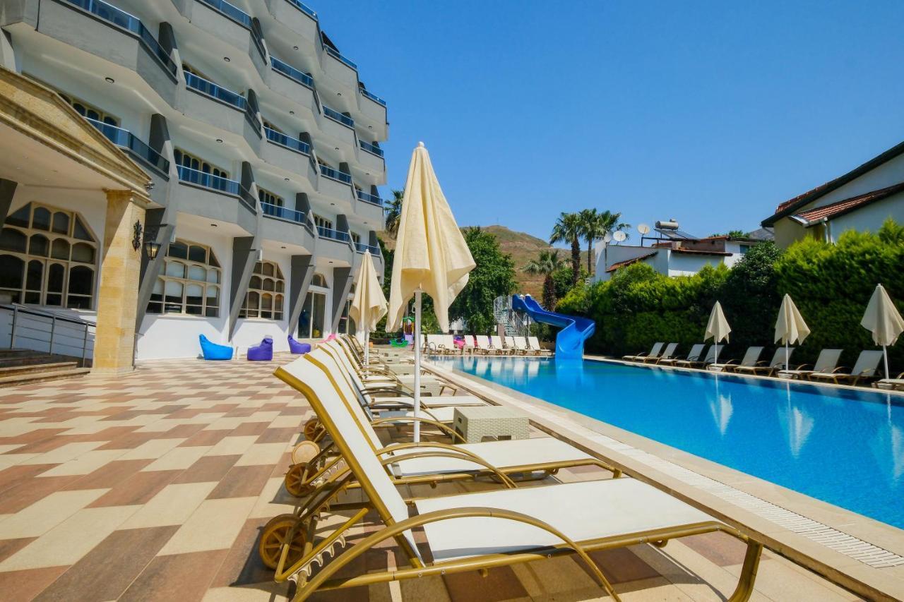 Hotel Club Selen İçmeler Esterno foto
