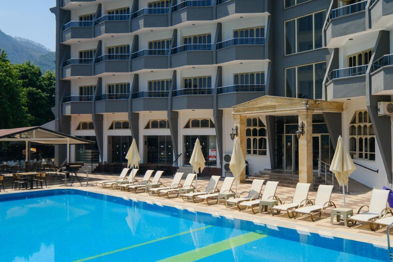Hotel Club Selen İçmeler Esterno foto