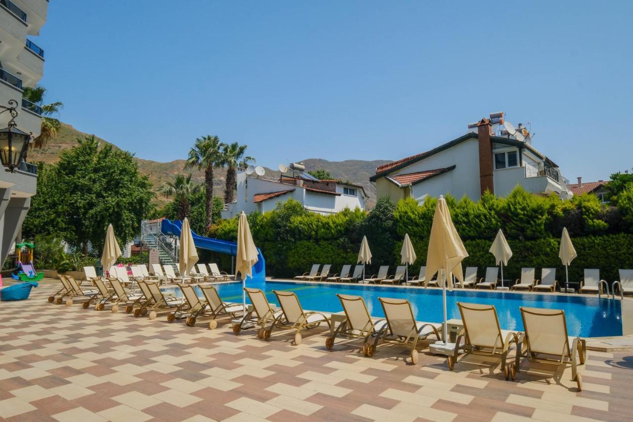 Hotel Club Selen İçmeler Esterno foto