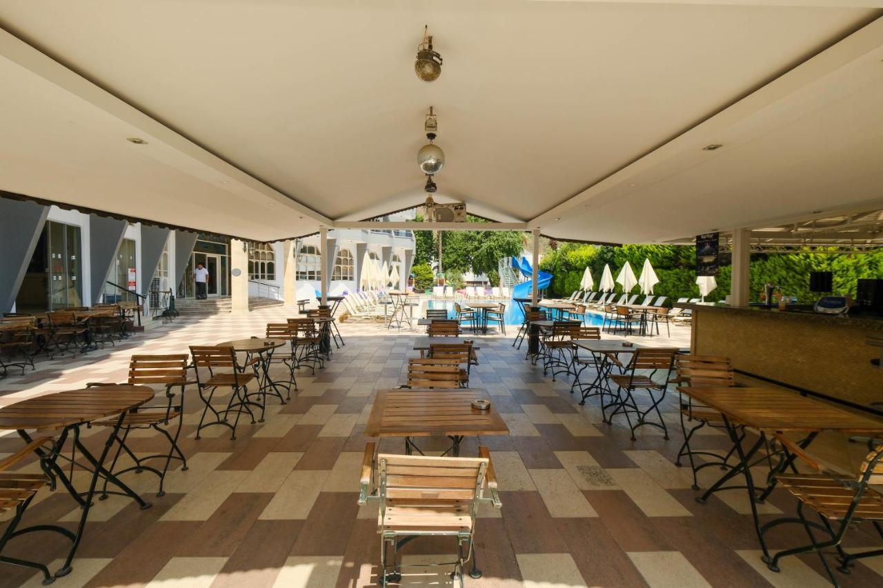 Hotel Club Selen İçmeler Esterno foto