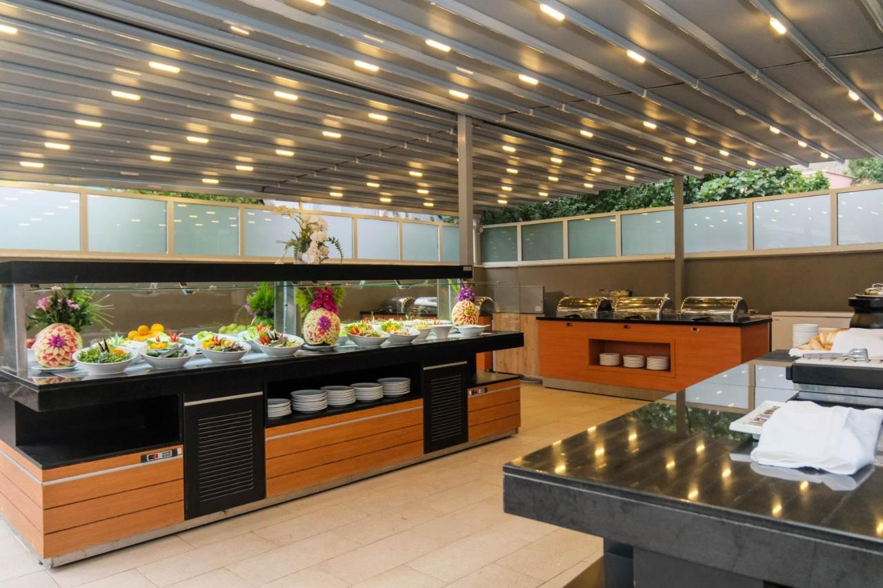 Hotel Club Selen İçmeler Esterno foto