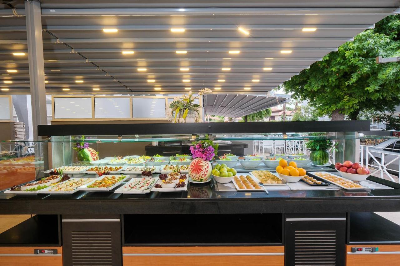 Hotel Club Selen İçmeler Esterno foto